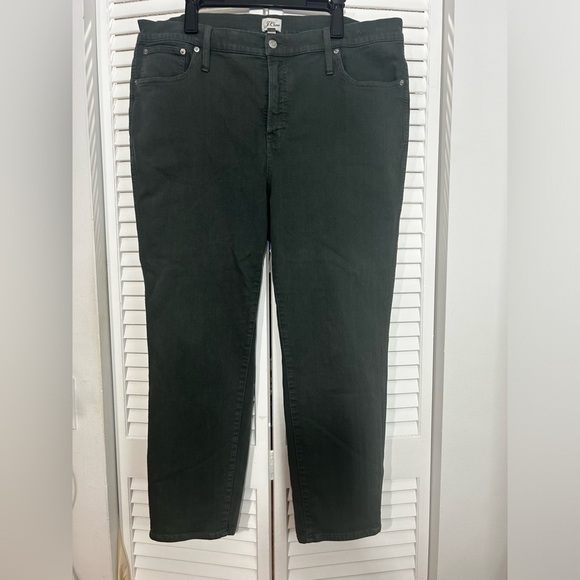 J. Crew Denim - J.Crew Vintage Straight Jeans in Garment Fall Green Dyed Denim Womens Size 35